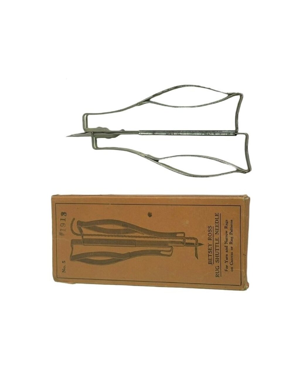 Vintage Betsey Ross Rug Shuttle Needle Punch No 5 Yarn or Rags Original Box